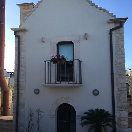 Casa Torre Di Mactheus Petraro Apartment Giovinazzo Exterior photo